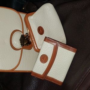 Vintage Dooney & Bourke AWL